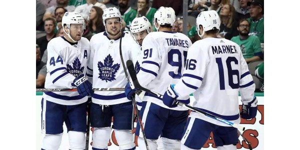 Mitchell Marner dosud neobdržel novou smlouvu Mitchell Marner dosud neobdržel novou smlouvu